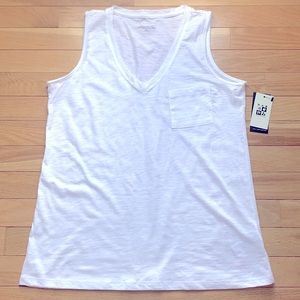MAX STUDIO NWT WHITE TOP